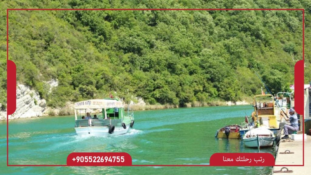 نزهة القارب نهر اغوا